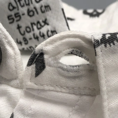 Segunda Selección - Camisa Grisino Talle 1-3 meses batista blanca rayos calaveras - tienda online