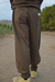 Jogging sastrero oversize marrón - tienda online