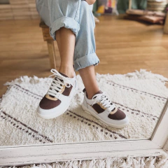 Imagen de NOT YET chocolate! último par en 35!