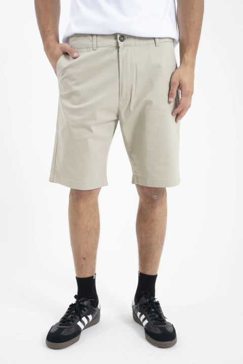 BERMUDA DE GABARDINA ELASTIZADA