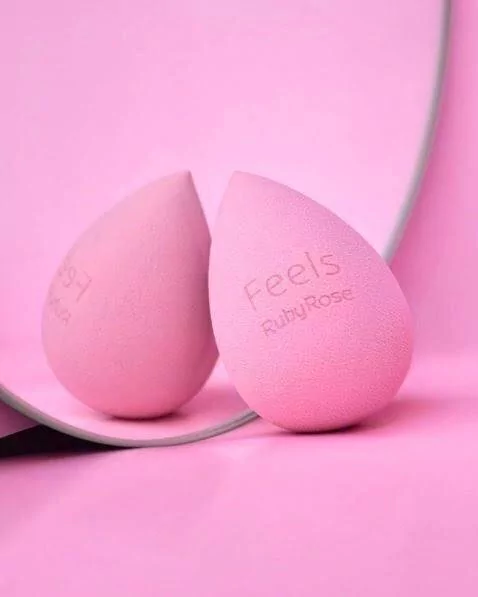 Esponja feels - Ruby Rose