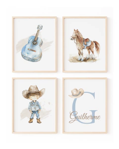 Conjunto de quadros infantis com ilustrações de um cavalinho, uma guitarra, um menino de chapéu e a letra G com o nome Guilherme.