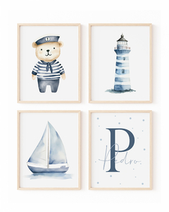 Conjunto de quadros infantis com ilustrações de um ursinho marinheiro, um farol, um barco à vela e a letra P estilizada com o nome Pedro.