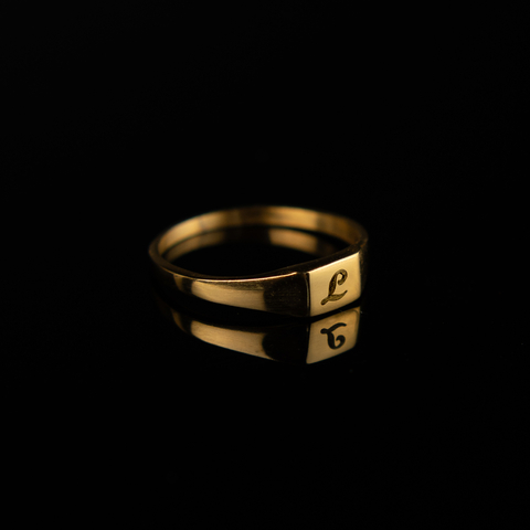 Anillo Mini Sello Cuadrado Grabado - comprar online