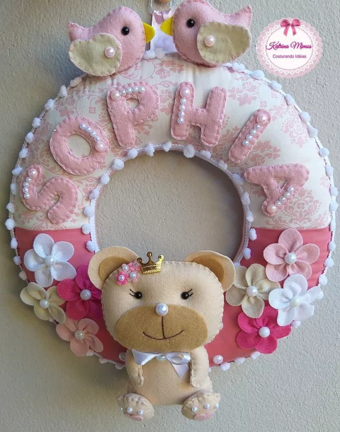 Guirlanda Baby Ursa com Flores