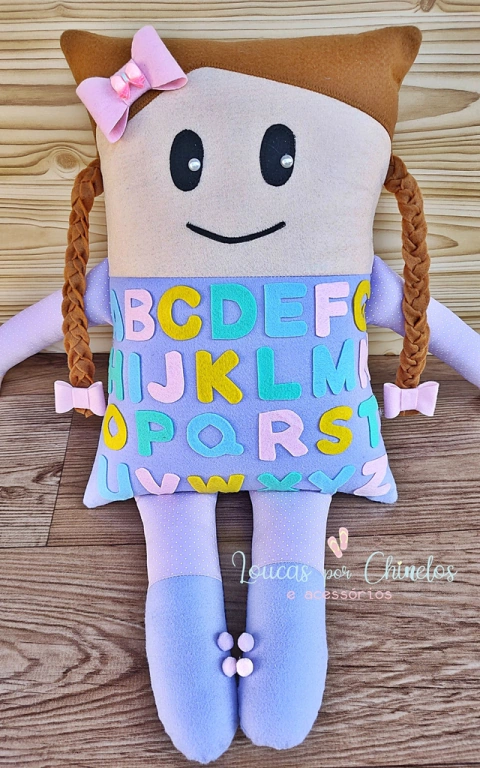 Boneca Menina Alfabeto