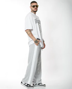 PANTALON OVERSIZE CON TIRA LATERAL (V2505397) en internet