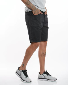 BERMUDA BASICA RAYADA (V2507169) en internet