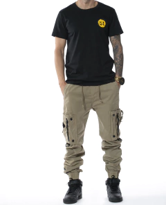 REMERA NO MORE RULES (V241463) en internet