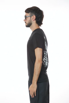 REMERA GUITARRA (V2501509) - comprar online
