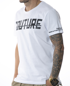 Imagen de REMERA COUNTURE (V241460)