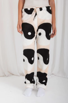 Pantalones Yin yang en internet