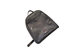 Mochila Negra Reptil en internet