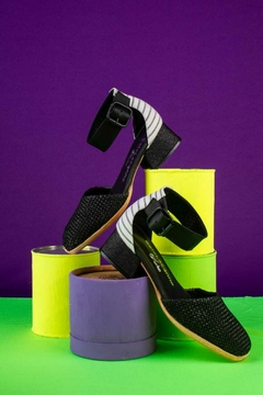 ZAPATO PIA NEGRO en internet