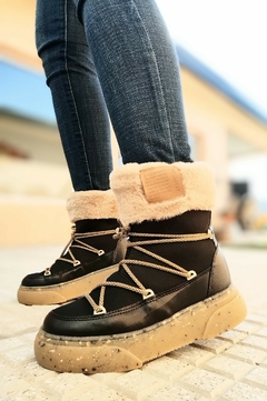 BOTA ALASKA NEGRO en internet
