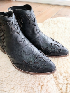 BOTA SALMA NEGRO - Yamanas calzado de diseño