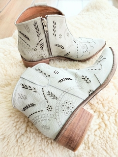 BOTA HELENA TIZA - Yamanas calzado de diseño