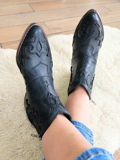 BOTA SALMA NEGRO - comprar online