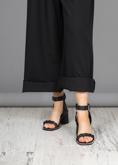 SANDALIA CHIC NEGRO