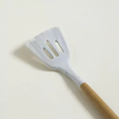 Espátula Acanalada de Silicona con Mango de Madera 31 cm. en internet