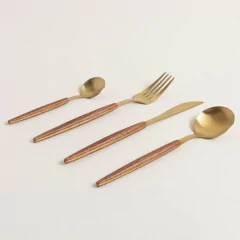 Set de Cubiertos 16 Piezas Dublín Dorado Mango Símil Madera - comprar online