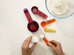 Imagen de Tazas Medidoras Joseph Joseph Nest Muticolor