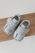 Zapatillas Gris perla con suela en internet