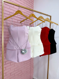 Conjunto aspas na internet