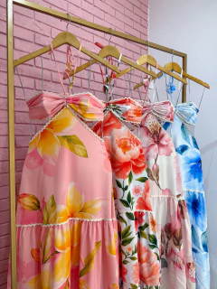 Vestido Clara na internet