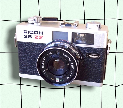 Ricoh 35 zf