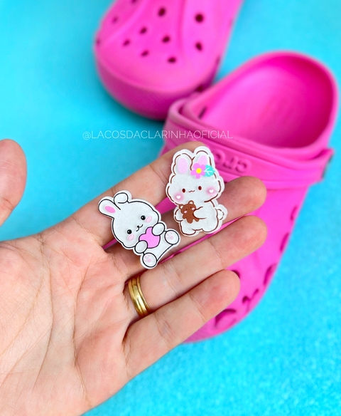 Par Pin Crocs Coelhinha
