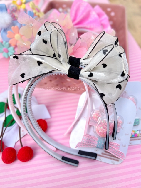 Tiara Organza Corações