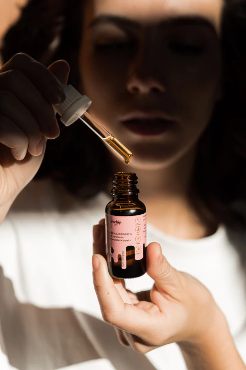 Aceite puro de rosa mosqueta_ Proaging + Manchas + Regenerador