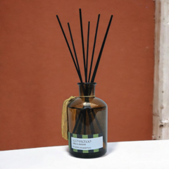 Difusor Aconchego - Lírio e Âmbar - comprar online