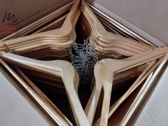 Percha madera adulto UNIDAD - comprar online