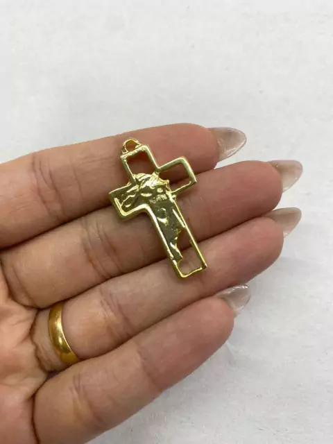 PINGENTE CRUZ METAL 3,7 X 2,3 CM ( 1 UNIDADE)