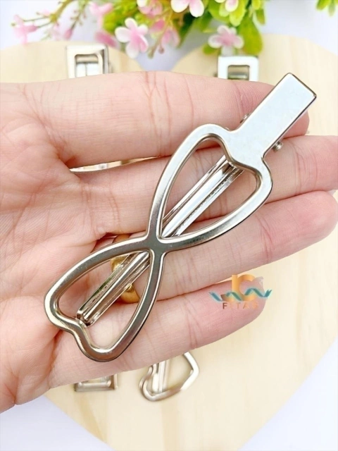 PRESILHA METAL LAÇO (10 UNIDADES) na internet