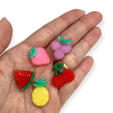 APLIQUE RESINA FRUTINHA BRILHO SORTIDA ( 4 UNIDADES) - comprar online