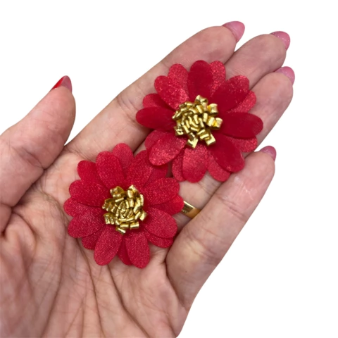 FLOR TECIDO COM MIOLO DOURADO 4 CM ( 1 UNIDADE) - comprar online