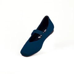 Model Lisa Mary-Jane (Night Blue) en internet