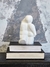ESCULTURA BLANCA TE BUSCO - Salazar Casa