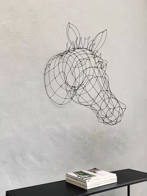 ESCULTURA CABALLO DE ALAMBRE