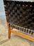 SILLÓN LANGUE TRENZADO CUERO NEGRO en internet