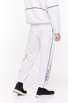 JOGGER VIVOS OFF WHITE en internet