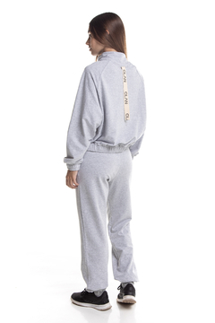 BUZO BOXY GREY WOMEN en internet