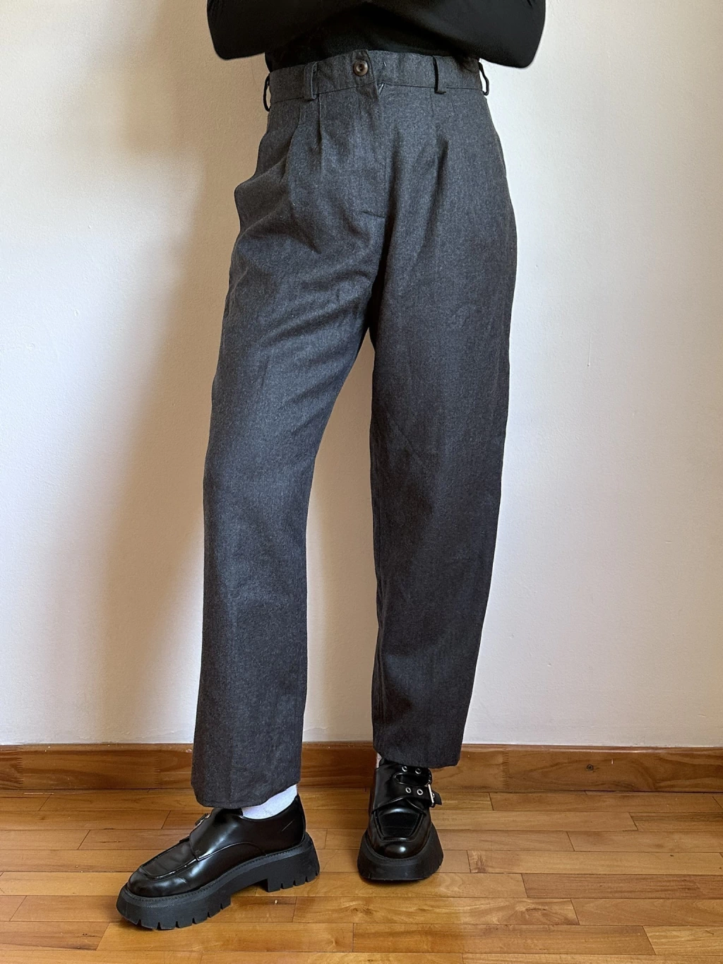 Pantalón pinzado de lana T30