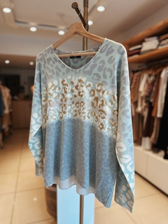 Sweater Leopar Degrade en internet