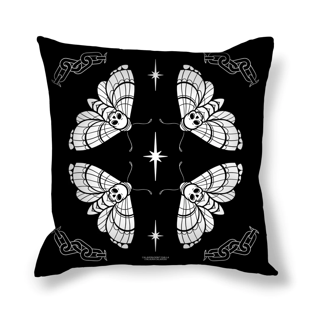 Funda Almohadón Polillas - CDC x mLaura Calavera