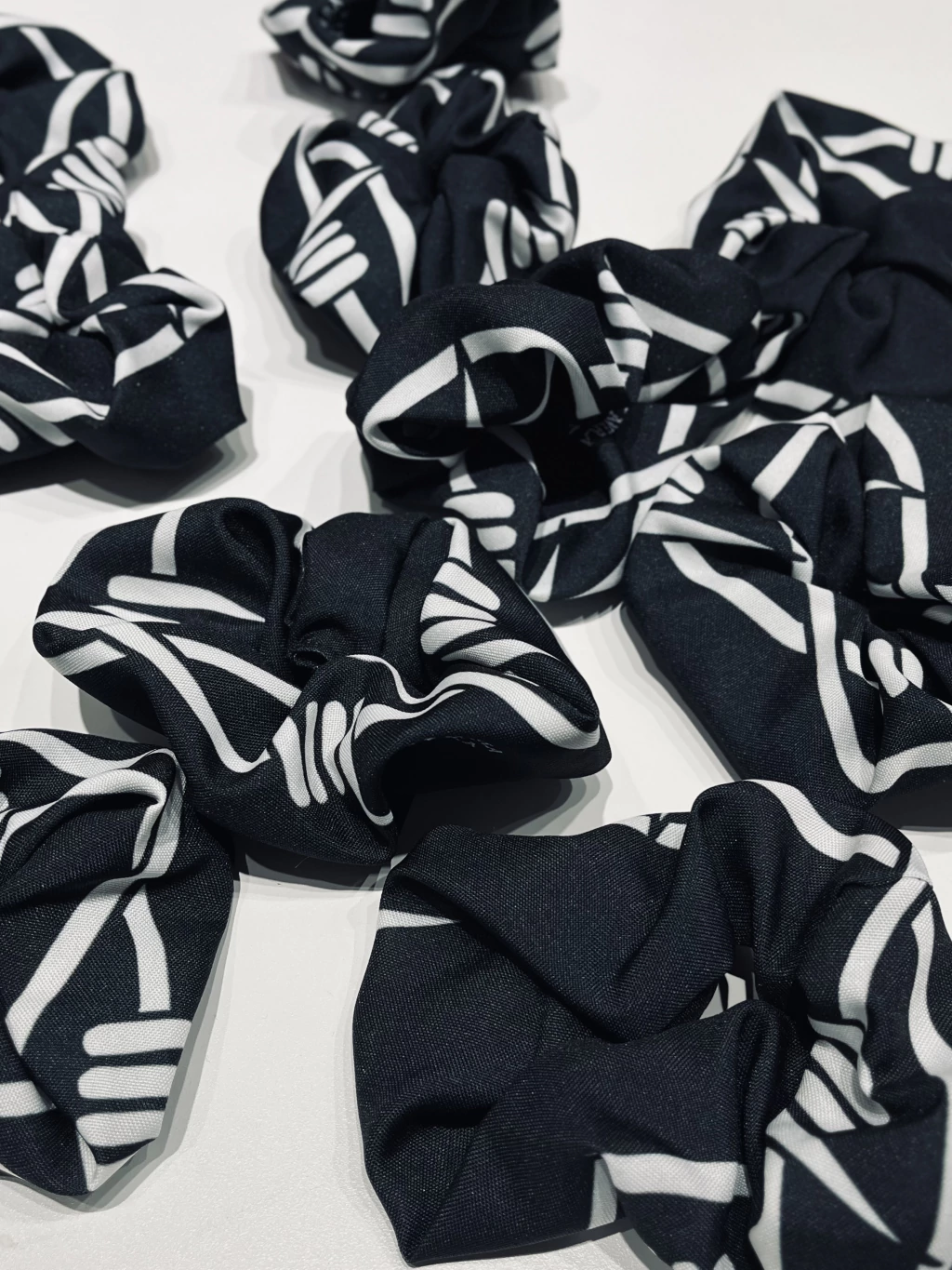 Scrunchie gomita pelo alambre