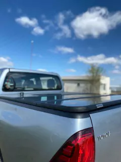 TAPA RIGIDA B-TOP TOYOTA HILUX C/D 16+ en internet